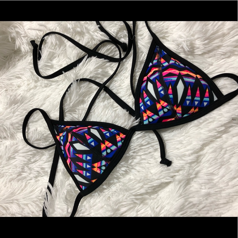Geometrical bikini top